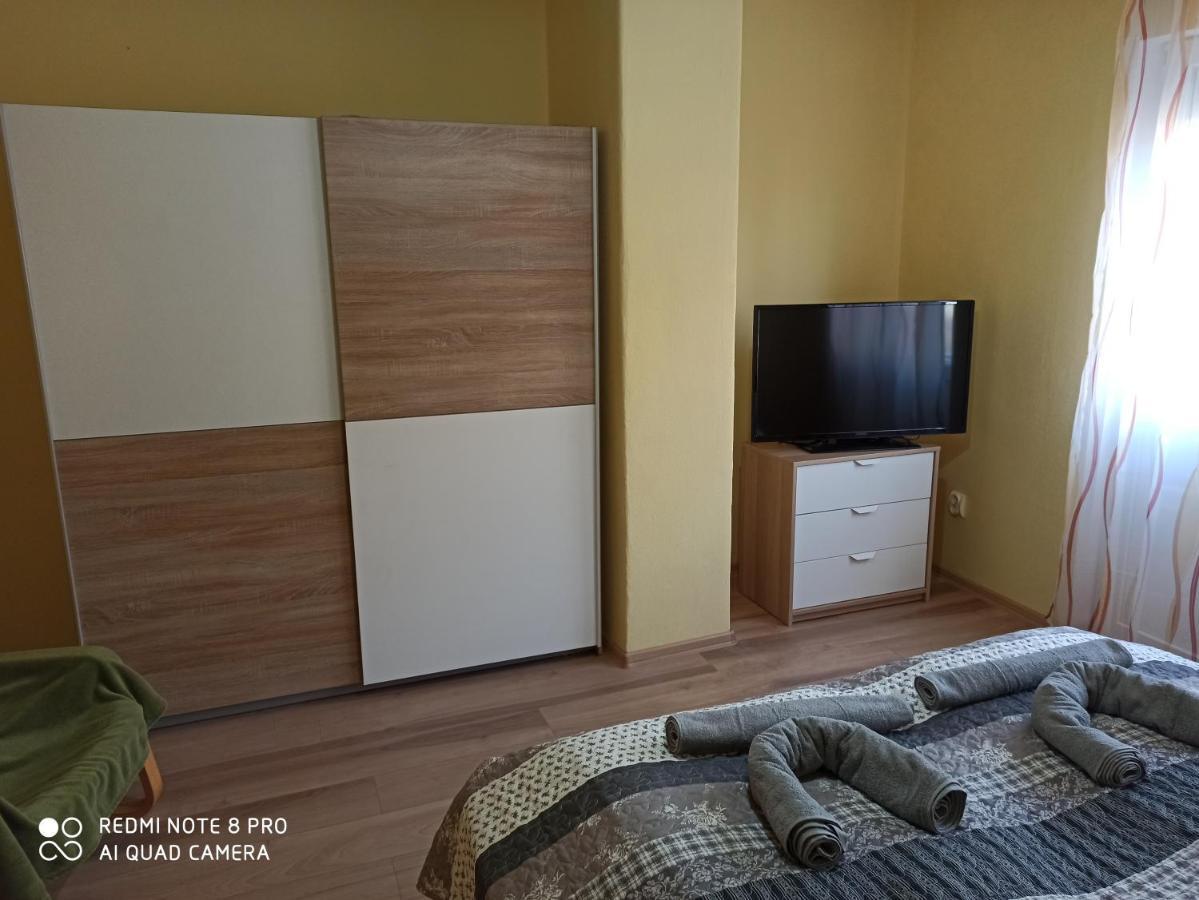 Centrum 2 Apartman 索尔诺克 外观 照片